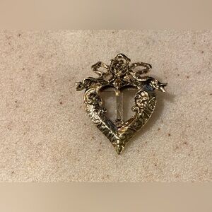 Ornate Gold Heart Brooch Picture Frame